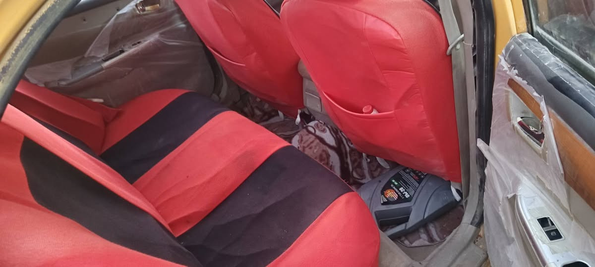 السلام عليكم
ليفان 620 
مديل 2011
رقم قادسيه دولي بسمي 
مكينه وكير شرط 
مكينه كورله
كهربائيات كله شغاله 
باتري جديد 
المكان الديوانية قضاء الحمزه الشرقي 
 السعر 38 وقابل للتفاوض
للاستفسار الاتصال على 
***********
