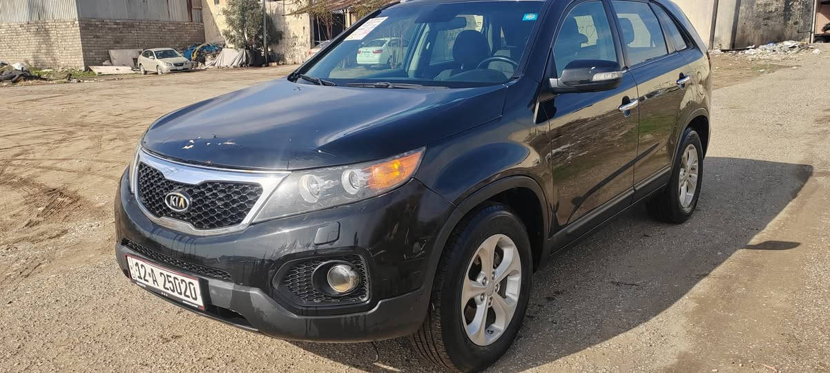 سورنتو 2013 رقم نينوى شرط التحويل كابون بانزين بيها قطعتين صبغ وقطعة بارد مكينة 2400 السعر 120 وبيها مجال شراي اتصل ***********
