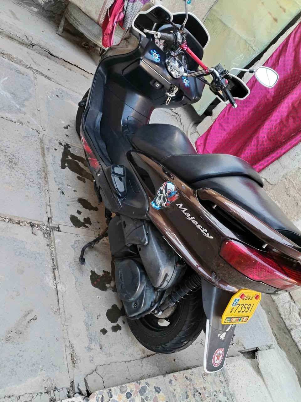 سلام عليكم دراجه ماجسته دبل رون درجه خير من الله لا تبخير لا تنقص كهربايات كلها شغاله تايرات جدد بريكات امامي خلفي ((❤️ مكاني مشتل)
رقمي***********(((سعرها 575 بيها مجال) او مراوس حسب رغبه))
