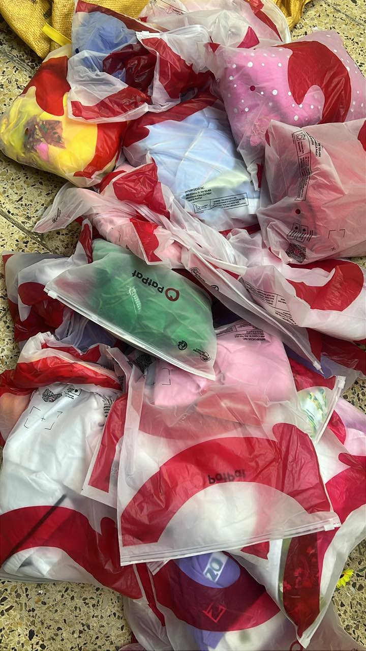 ملابس اطفال بات بات 29 قطعة ابيعهن شلعة اكثر شي بيهن بناتي وبدلات الولادي قليل كم قطعة


**إذا كنت صاحب هذا الإعلان وتريد حذفه لأي سبب، رجاءا أرسل رسالة إلى الدعم الفني**
