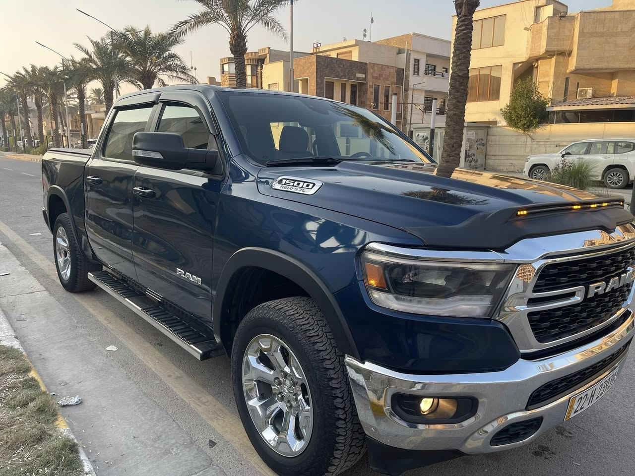 رام بك هورن  موديل 2022 
ماشيه 41 الف ميل
اللون نيلي  
صبغ قطعتين (  باب خلفي وجاملغ امامي ) 
وتبديل قطعتين نفس اللون ووياها مرفق السونار
تو ويل باب طويل بدي قصير المرغوب ويل 20 
قبغ بدي
مرفعه ٢ أنج من الامام  
رقم اربيل بشرط التحويل 
كير ومحرك بشرط 
محرك 8 سلندر
بدون أيرباك  
تبريد قطعتين
السعر ٢٩٠ ورقه   
موقعها بغداد / اليرموك 
السياره نظيفه وميحتاجلها مصرف ابد ع ايدي مستوردها ***********
