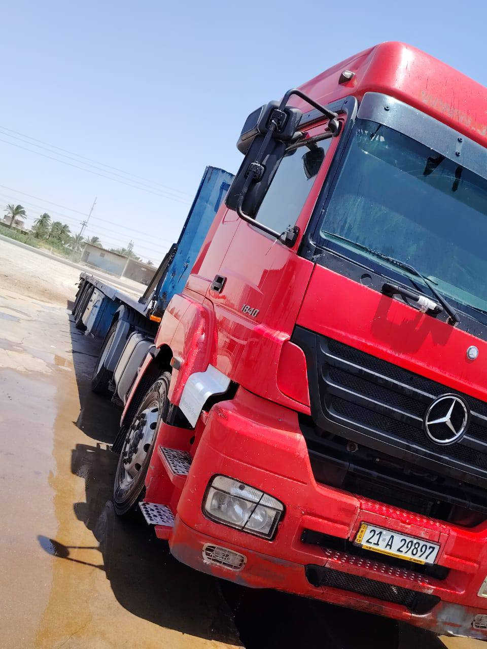 اكسور للبيع 
موديل2005
كير عادي 
سنويه لل 29 بسم عربي تحويل 
مكينه لاصرف ولاتبخير 
تاروسه دبل بستم
تخم تاير راس اوعربانه 
مطبخ ثلاجه قاعده سبيرات 
عربانه مزوج 11ثلاث دناكير
مكان واسط دبوني 
*********** سجاد
