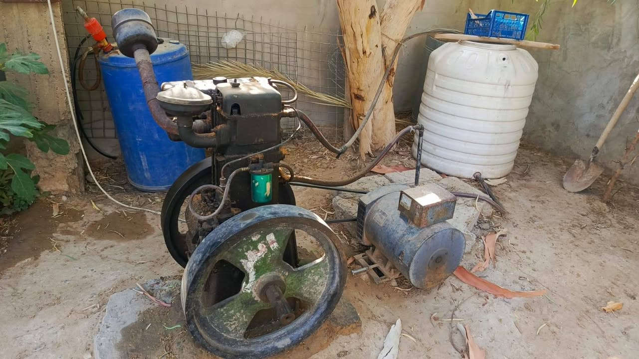 السلام عليكم
لستر للبيع
10 كيفي حجم 8 
نضيف حيل
بعده جديد
السعر 
600 وبي مجال
للاستفسار الاتصال
***********
***********
