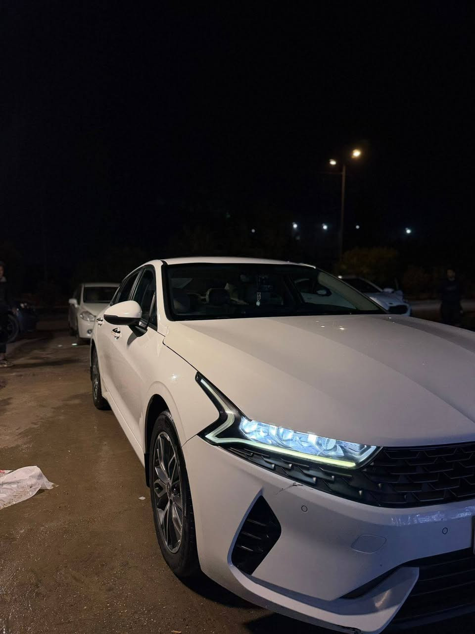 السلام عليكم
للبيع K5 2021 خليجي 

فول مواصفات عدا الفتحه

 بصمات عدد 4 (بصمة تشغيل وبصمة أبواب وبصمه جنطة)

تبريد بيانو
 كامرة خلفية
 أنظمة قيادة عدد 5 

وبعد بيها مواصفات 

رقم بغدادسنوية لل27

محرك 2000 دوش 

ماشية 87 الف 
بيها ضرر موضح بالفديو المرفق
السعر 170
اي استفسار
***********
