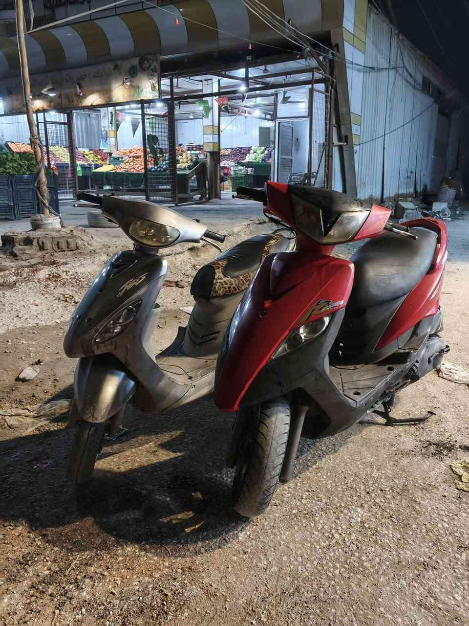 السلام عليكم ثعلب للبيع
طلعت من الوكيل قبل 4 ايام دراجه 
*********** تواصل
سعرها 950
