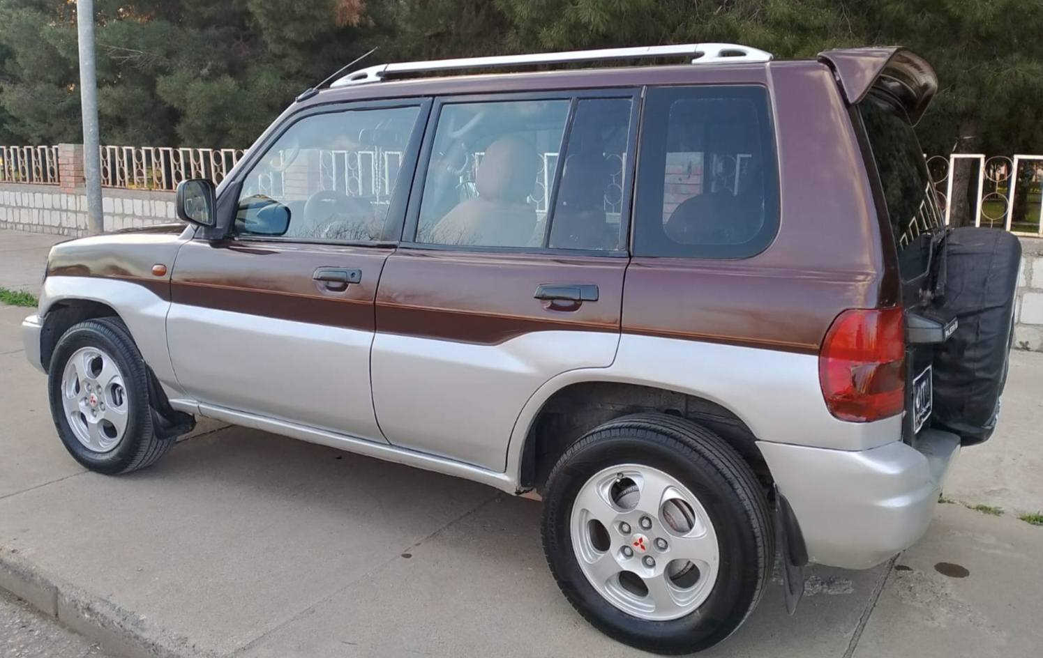 ماشاءاللە ماشاءاللە
شتی نمونەو لۆک ئەبێت ئاوها بێت
مستەربۆشی باجیرۆ مۆدێل 1999
ئاڕم پلاستیکی سلێمانی بەشەرتی سەیتەرە مەفرەزە دایرەی مرور
گێڕ ئۆتۆماتیک دەبل ئەکسل تەبرید
 بیلاد مەکینە بەخی چوار بستۆنە
چوار جام کارەبایی ماشاءاللە هەیکەلو ناوی لۆکە نمونەی لە جوانیدا
 دەعمولێدراوی نیە هەموگیانی  بەشەرت....سعر 44 گەڵا.....***********
*********** السليمانية, العراق
