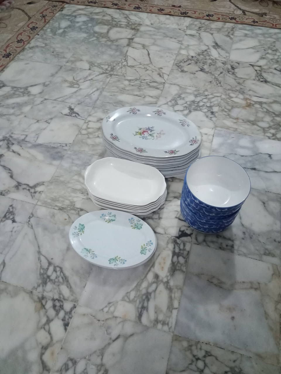 غراض منزليه أصليه ناصرية مركز ***********

