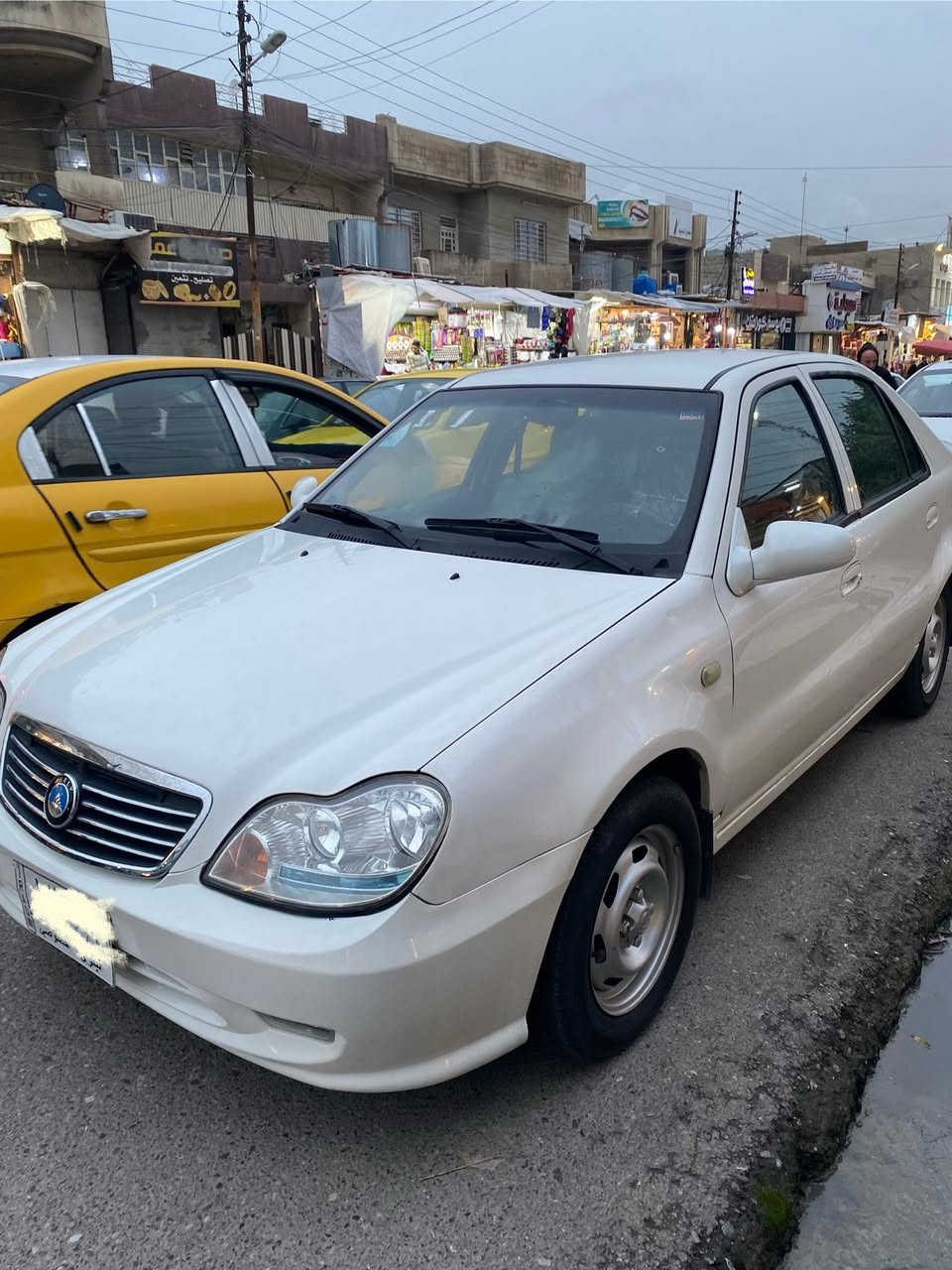 سي كي  2013
بدون قطره صبغ
ماشيه 120k
سياره جديده
رقم نينوى
كير محرك شرط 
تدفئة شرط 
تبريد شرط
كهربايات كلها شغاله 
للاتصال /***********
