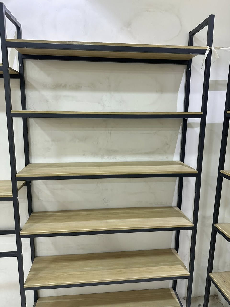 رفوف للبيع  نضافه 99% مكاني بابل ***********
