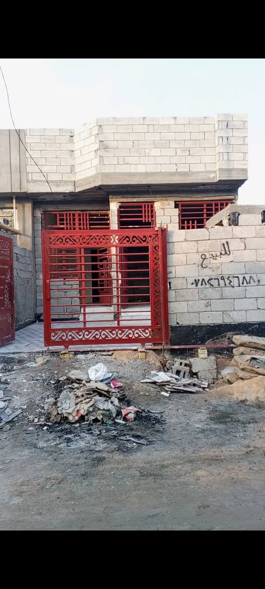 السلام عليكم ورحمة الله وبركاته 
مشتمل للبيع حي ذويب الاول المساحه 120متر للأستفسار ‏‪***********‬‏
