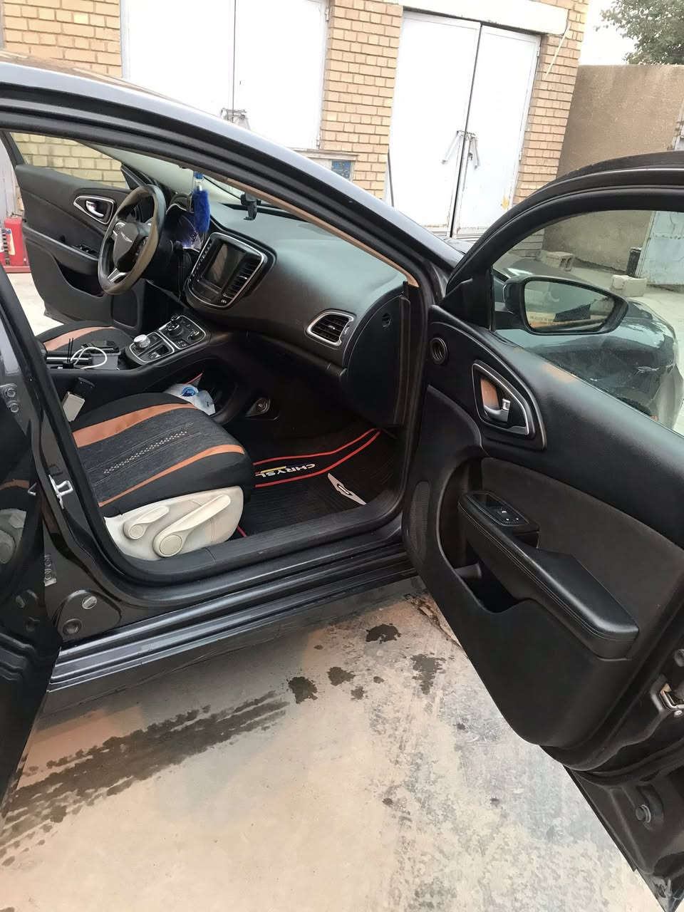 السلام عليكم
للبيع او مراوس 
C200 2016
مكينه2400
حادثها دعاميه وخشم البنيد موجوده بلصور 
بلعراق جامله امامي وباب الصدر وبقن على وضعهن
رقم شمالي باسمي تريد تحويل او وكاله
كلشي بلصور مبين 
كير مكينه خير من الله
السياره كامله ما عوزه برغي 
مكاني بغداد 
105 بيها مجال قليل 
***********
***********
