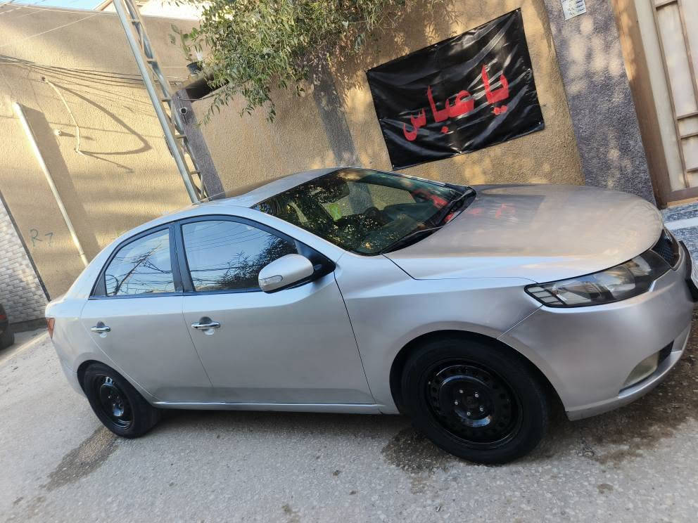 فورتي فول مواصفات الاخير موديل 10 جاهزه من كلشي رقم اربيل تحويل او وكاله مكان السياره كربلاء معروضه 82 ورقه الاستفسار *********** كربلاء, العراق
