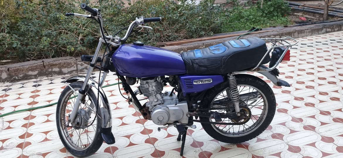 السلام عليكم دراجه ايراني نضيفه كلش سعرهه 500 بدون لوحات المكان البصرة قضاء المدينة  بني منصور ***********
