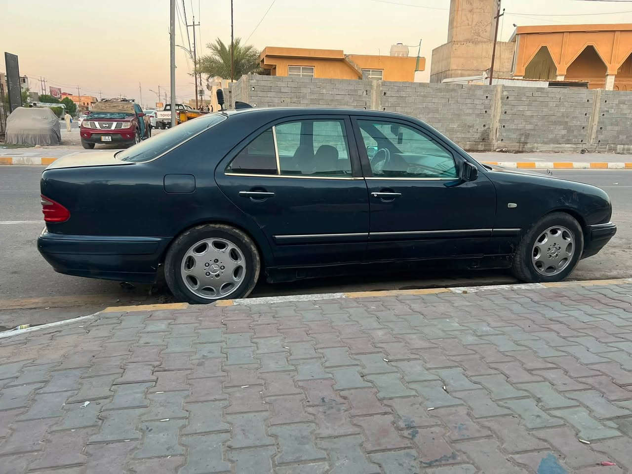 للبيع او مراوس حسب القناعة
مرسيدس ام عيون موديل 96  
محرك بلادي خراطيم 
بدي مكفول من الضربه 
بيها شويه نواقص يرادلها ترتيب 
رقم بغداد تحويل مباشر 
مكاني فلوجه 
سعر 65 
***********
