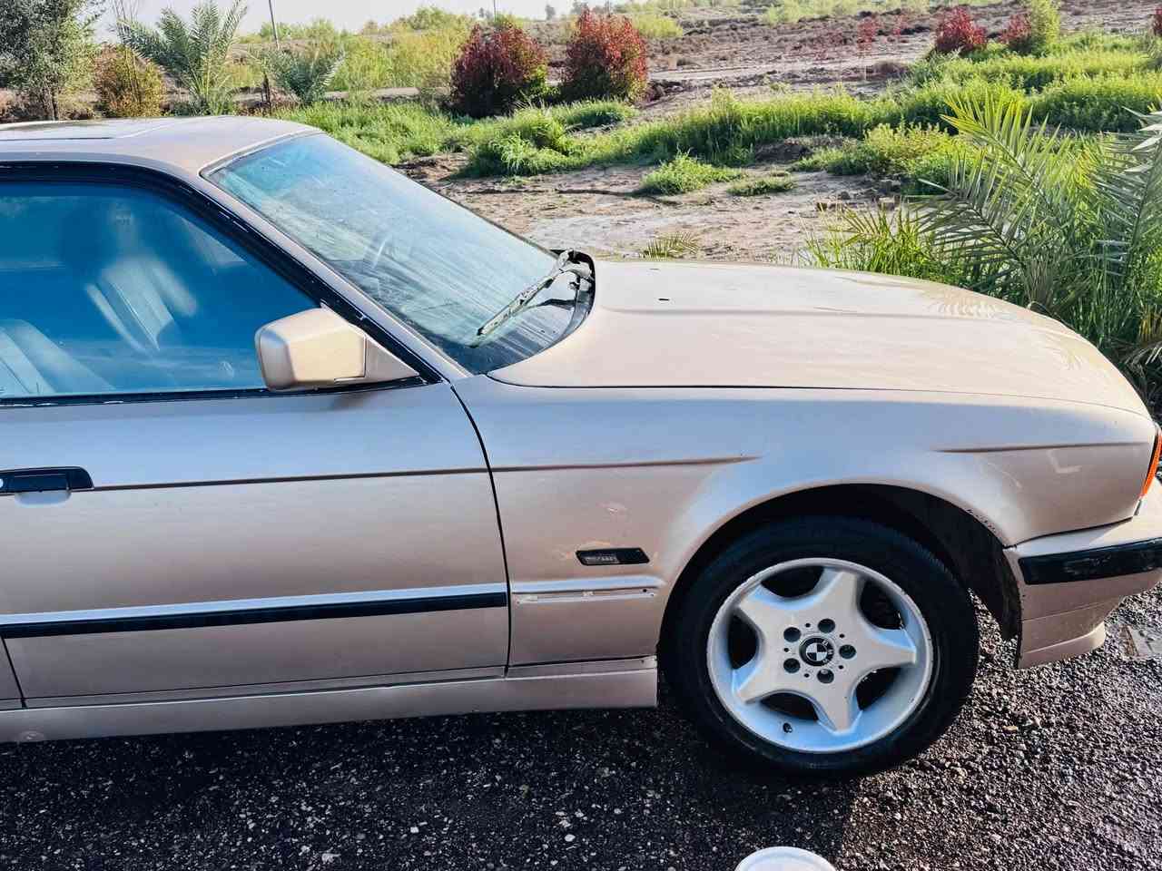 يا الله للبيع أو مراوس بي ام ٥٢٥
موديل ٩١ ررقم ذيقار مداور 
السياره حلوه شوف العين 
جاهزه حداديه تخم تاير 
غرفه جديده 
السياره حلوه وجاهزه 
السعر ٤٠
الاستفسار اكثر ***********بي واتساب ديوانية, القادسية
