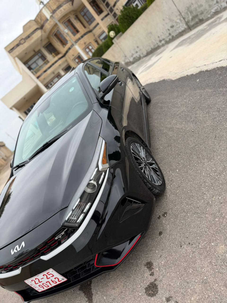 السلام عليكم 
للبيع كيا فورتي اسود 2023 
محرك 20 دوش 
ماشي 28الف ميل 
صبغ بس چملغ سريقه بدون حادث
بدون دواخل و بدون ارباك 
سياره بدون تعديل بارد و بدون كلير شرط 
سياره بدون ملاحظات شرط
سياره بدون رقم ترقيم شمالي فقط 
تكلفة رقم 11.5 ورقه ونص
ملاحظة صور الحادث في المنشور
عنوان أربيل معارض السيارات شارع 100 فرع الناقيلات 
لينك الحادث👇
https://bid.cars/en/lot/1-58763445/2023-KIA-Forte-3KPF54AD0PE568092

السعر 150ومجال 
أي استفسار عن سيارة خاص او واتساب مفتوح 
اخوكم شلال كوردى 
***********واتساب للاتصال أربيل, العراق
