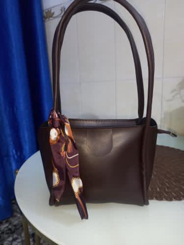 جنط ترند الموسم👜 الحجم وسط                     السعر ✨✨✨✨✨6 الاف فقط✨✨✨✨ يوجد توصيل داخل الحلة فقط 🚚🚚🚚🚚🚚🚚🚚🚚🚚


**إذا كنت صاحب هذا الإعلان وتريد حذفه لأي سبب، رجاءا أرسل رسالة إلى الدعم الفني**