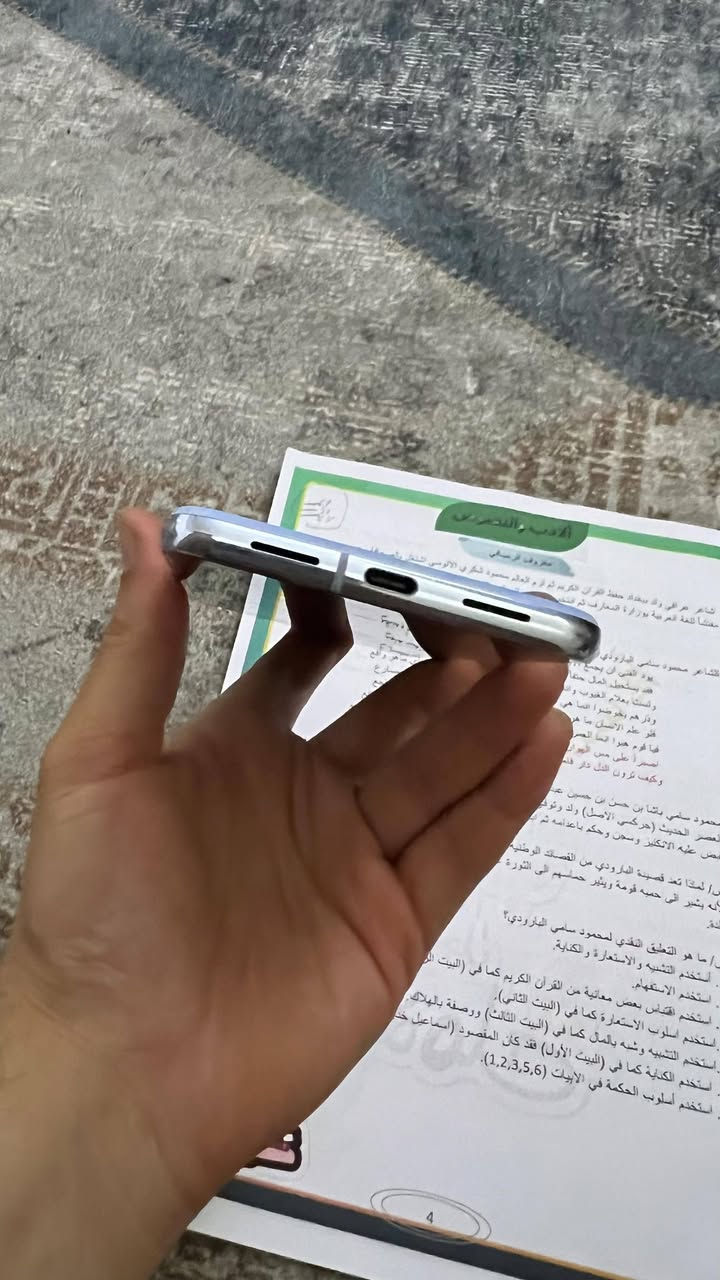 السلام عليكم
كوكل بكسل 8 برو 
ذاكره 128 
نظافته مثل ماموضح بالصور شاشه مبدله نوعها صيني اولد وبيه بكسل فوك بالشاشه موضح بالصور مرات يختفي مرات يبقا ملحقات كفر وشاحنه مكاني بغداد السعر 325 وبي مجال


**إذا كنت صاحب هذا الإعلان وتريد حذفه لأي سبب، رجاءا أرسل رسالة إلى الدعم الفني**