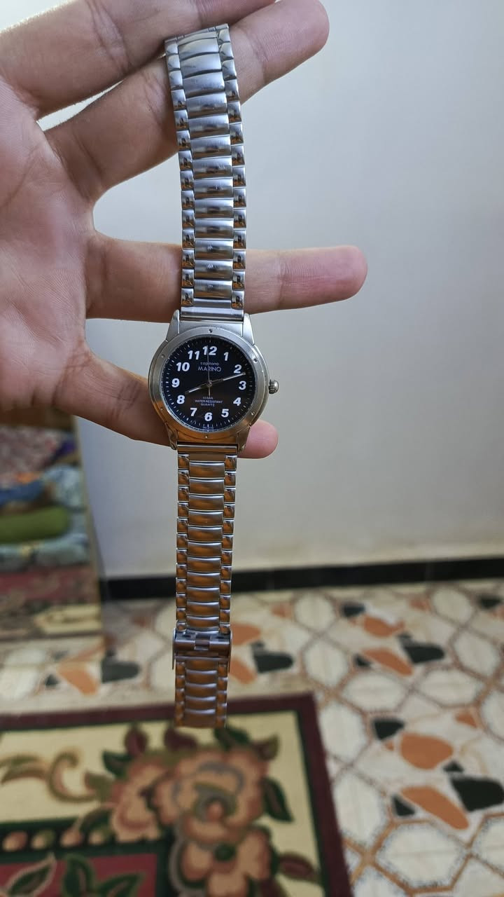 ساعه كابتن مارينو مكينه سويسري مختومه سويس ميد ارقام وميال لمنوس ضد الماء ساعه نحيفه بلبس سلم 
(سعر 30 الف) تخفيض عندي تصفيه بضاعه


**إذا كنت صاحب هذا الإعلان وتريد حذفه لأي سبب، رجاءا أرسل رسالة إلى الدعم الفني**