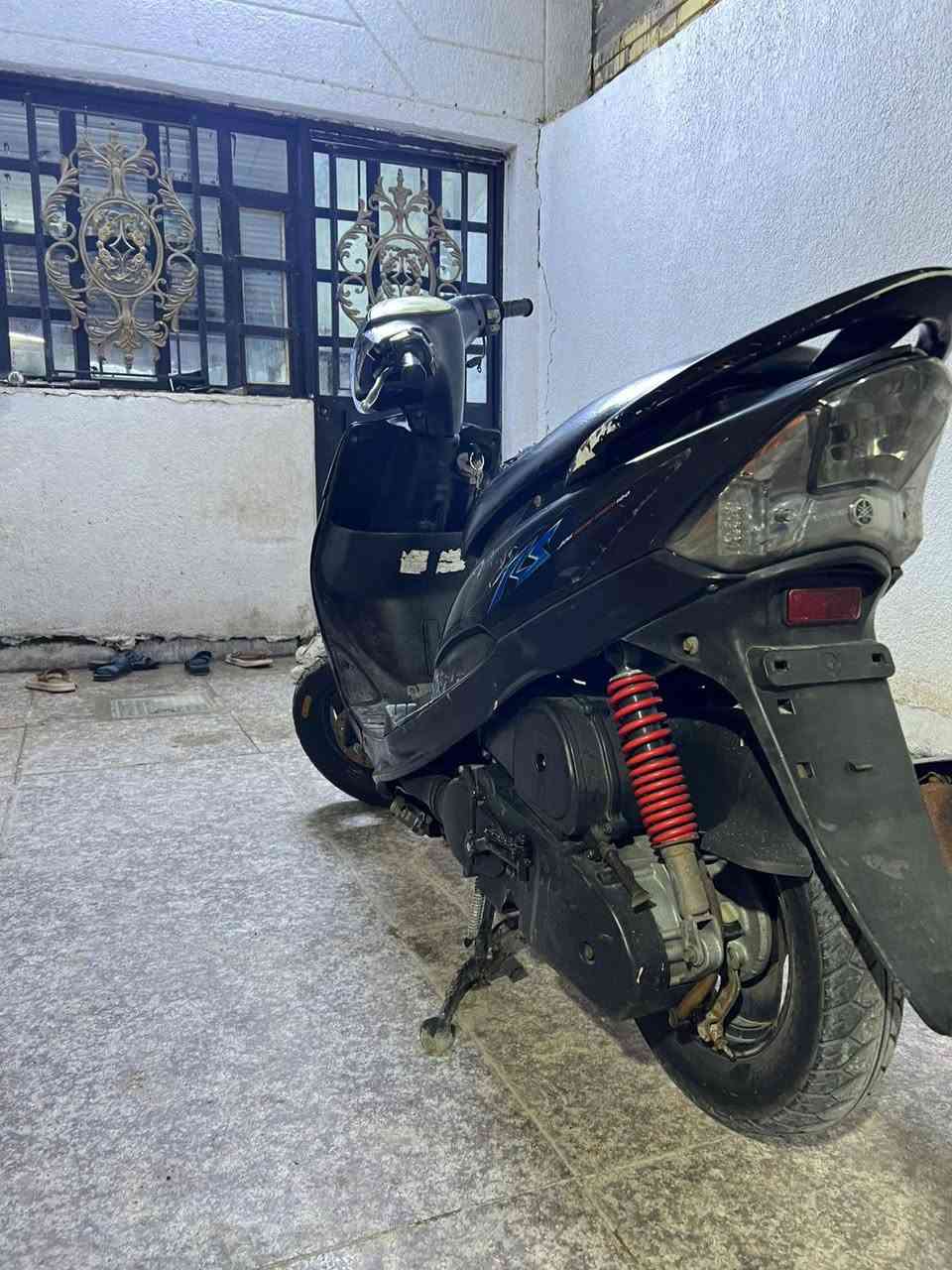 سلام عليكم دراجه ماس عدله للبيع دراجه مناقصها شي بلاديه مامفتوحه دراجه رمبه  مكاني بصره تنومه نهر حست سعر 750 وبيه مجال لشراي رقم ***********
