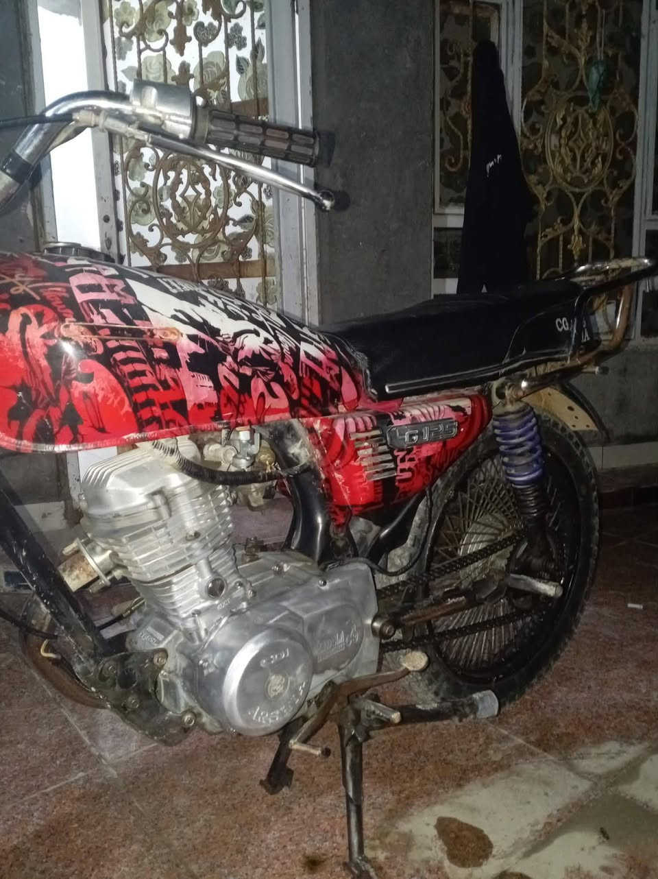 سلام عليكم دراجه للبيع اوراق كامله مديل 13   معمره 2019 كامله ماعوزه شي كهربيات كامله مكان ناصريه غراف*********** اتصل
