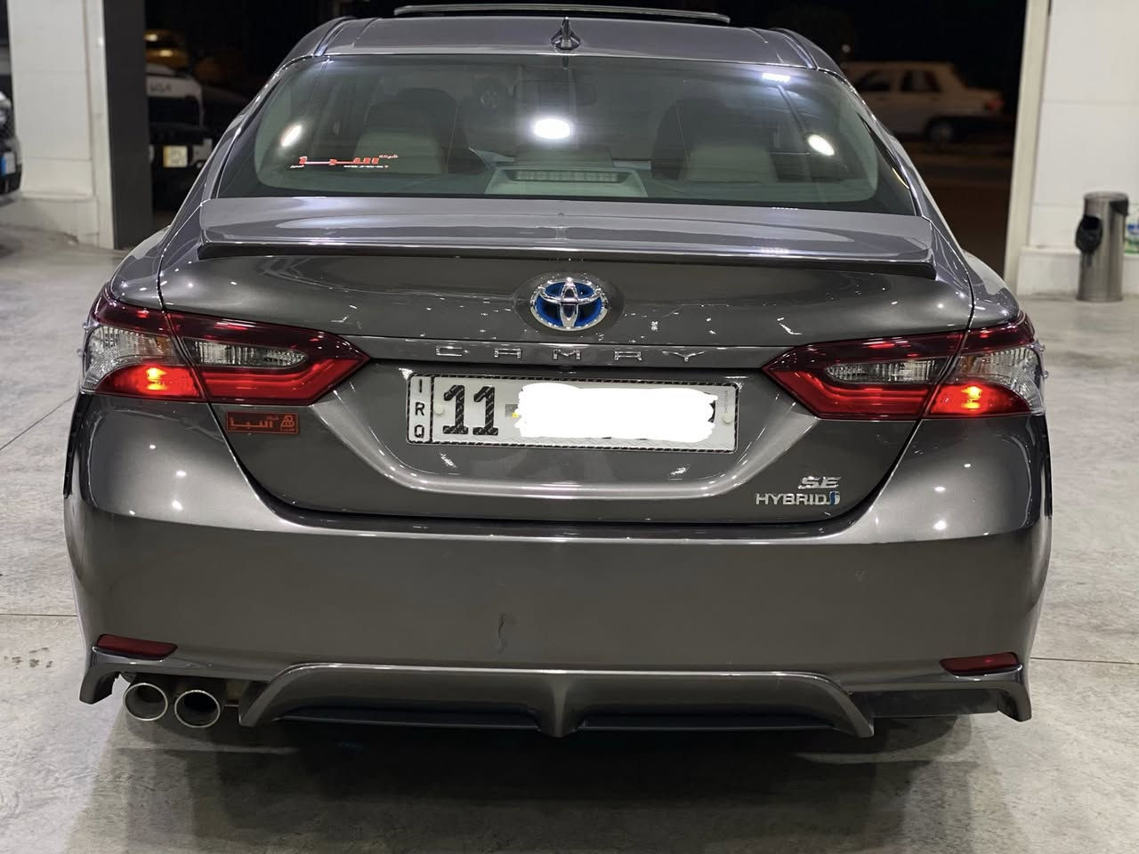 تويوتا كامري2021 هايبرد وارد أمريكي فئة SE فول 1/1 ماشية 85 الف و سيارة هايبرد ياباني اصل والسيارة كلش جديدة و السيارة بيه فقط دعامية امامية مبدلة نفس اللون فقط والباقي كفالة عامة و شرط فحص السيارة بدون ايرباك وبدون دواخل و شاصي باقي كله مكفولة ابيع شرط السونار و سيارة رقم بغداد الجديد بسمي تحويل مباشر و السعر 18700$  الف دولار او 187 ورقة و بيه مجال شي بسيط ومكاني بغداد و رقمي للاتصال و استفسار ***********

