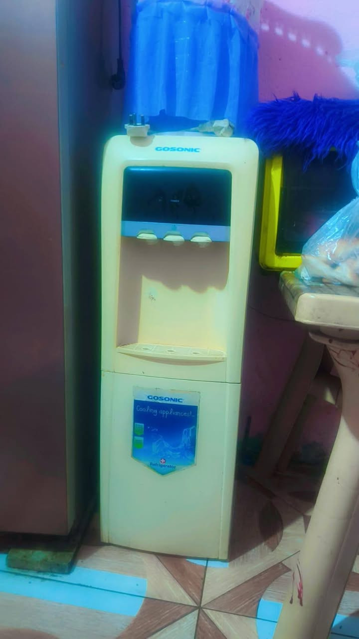 سلام عليكم براد شغال مال بيت نضيف سعره 75 مكاني بصره تحسينيه شراي يراسلني واتساب ***********
