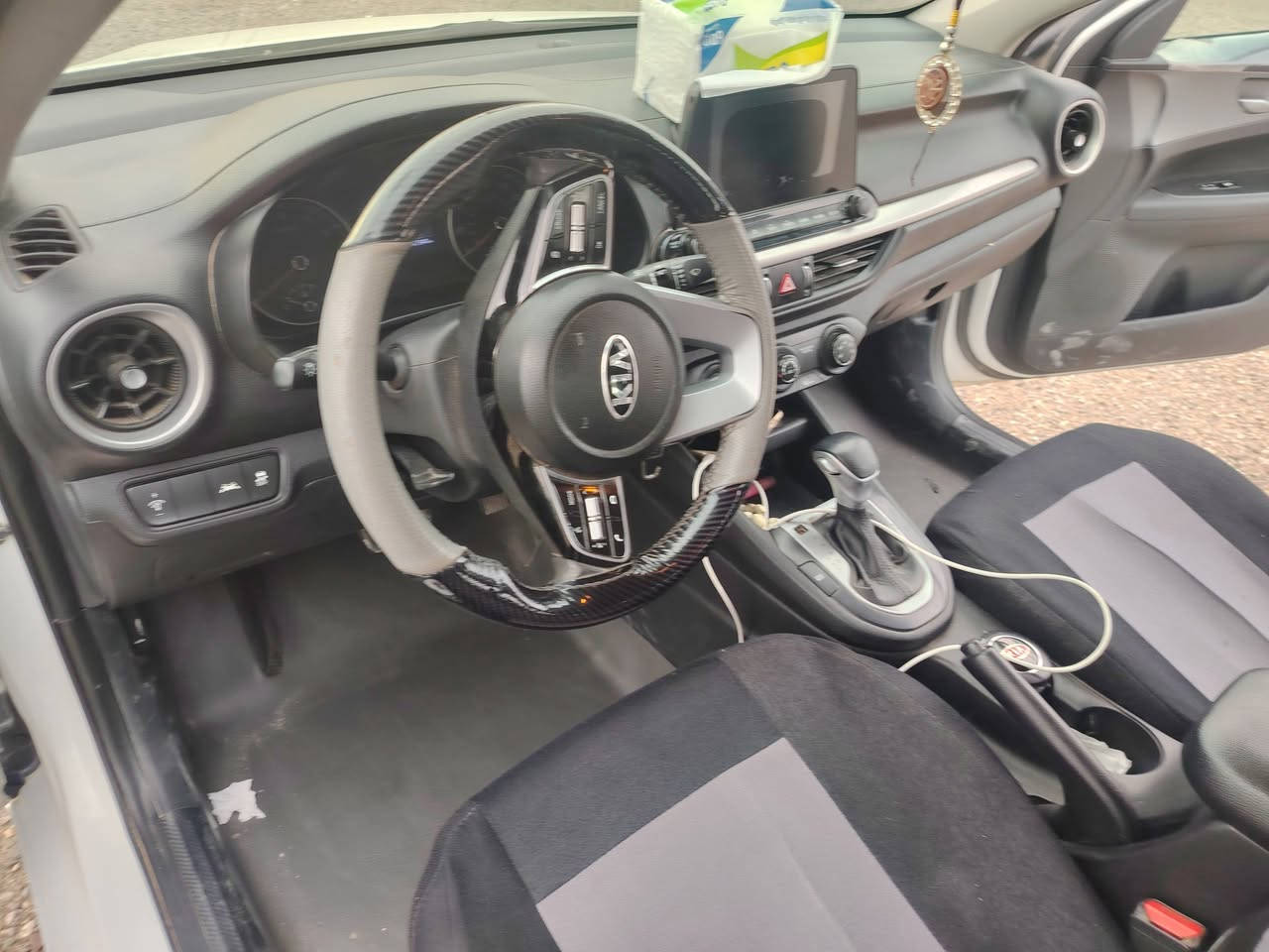 كيا فورتي وموديل 2020
محرك 2000 دوش. كيرAT 
رقم اربيل تريد وكاله تريد تحويل 
بيها بارد جوه قبق البانزين على كد شبر 
جامرلوق اليمن بارد على كد شبر 
ضرر مالته كلش خفيف دعاميه خلفيه
عارضها 132بيه مجال بسيط ***********
