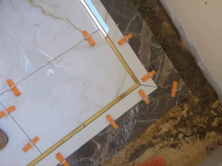 السلام عليكم خلفه سيراميك جدران ارضيات بايات لواح بوراسلين مرمر شغل فول استلام مهندس ***********
متاح كادر كامل
