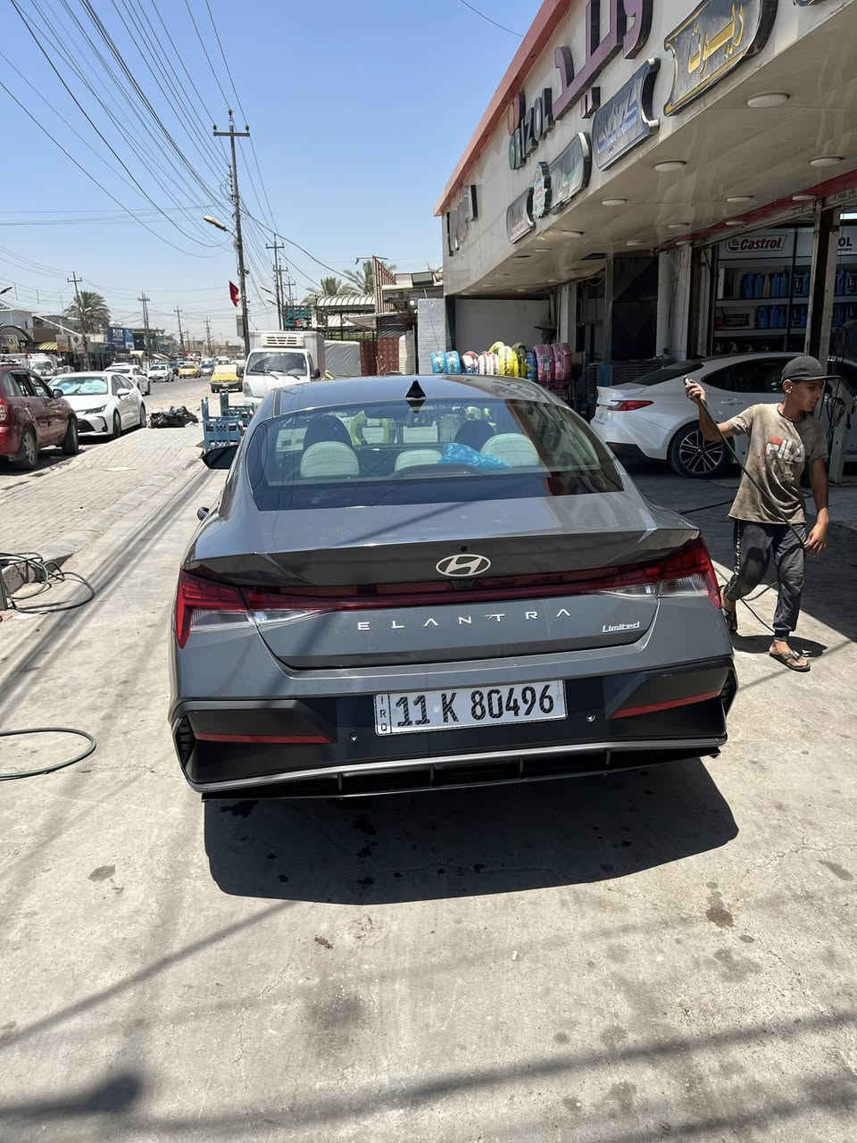 سلام وعليكم النتراء  لمتدد.    امريكي صور الحادث بلمنشور بسعر مناسب 165
للبيع   او المراوس حسب القناعه موديل 2024
مرقم وجهازه
ماشيه25 
فول مواصفات لمتدد 
‼️مكينه 2000دوش
سسستم صوت  بوس    Bose
5  كامرات 360 درجه 
‼️بصمه+تشغيل عن بعد+بصمة ابواب
‼️شاشات متصله كبيره دجتل تدعم كار بلي 
كشنات جلد +تدفىه 
كشن سايق ⚡️ كهرباء 
‼️تبريد بيانو 
‼️ثلاث انظمة قياده 
‼️قياده ذاتيه (داخل المسار)
‼️التحذيرات اماميه خلفيه من التصادم (رادارات)
‼️توقف ذاتي (بريك تلقائي للحمايه من التصادم في حال عدم الانتباه)
‼️مثبت سرعه متفاعل بالقياده 
‼️هند بريك دكمه
‼️اوتو هواد
‼️صندوق خلفي بصمه +يفتح عند الاقتراب تلقائيا 
‼️شاشات متغيره الانظمه والالوان
‼️تحذيرات جانبيه
‼️تحذيرات عند فتح الابواب للحمايه
اناراة دشبول 7لوان‼️
‼️مانع انزلاق
السياره جهازه من كلشي
جديده بمعنى الكلمه 
سنويه بسمي 
العنوان بغداد الدوره ***********

السعر165  $$
