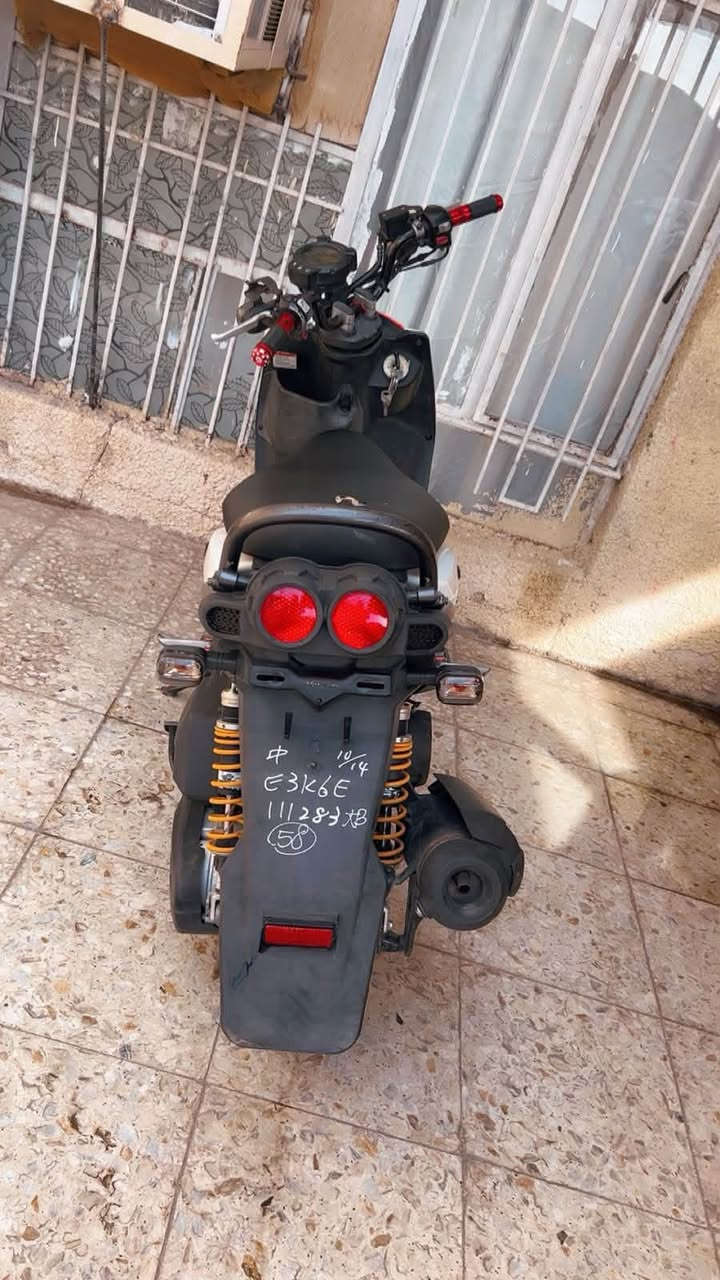 سكنس جبلي دراجه كفاله عامه ومال رمبه وماصار هواي نازله رمبه وموجوده أورقها ومنفيس وكامله اي نقص ما بيها وخير من الله

السعر مليون و300 وبيها مجال الطيبين

الرقم ***********
