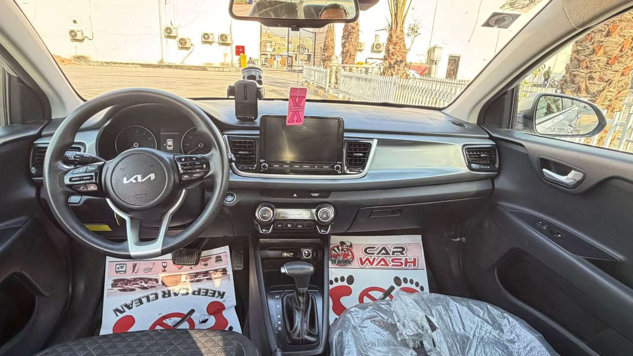 كيا ريو ٢٠٢٢ للبيع السعر ١٠٧ ورقه قفل قفل وارد امريكي حادث امامي ٣ قطع صبغ فقط ماشيه ١٦ الف سياره جاهزه وجديده من كلشي بصمه وشاشه جبيره رقم بغداد الجديد تحويل مباشر مكاني بغداد العامريه *********** بغداد, العراق
