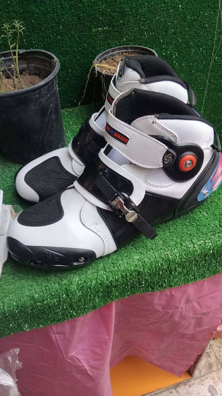 بوت مال دراجات قياس ٤٥ سعر ٤٥ الف


**إذا كنت صاحب هذا الإعلان وتريد حذفه لأي سبب، رجاءا أرسل رسالة إلى الدعم الفني**