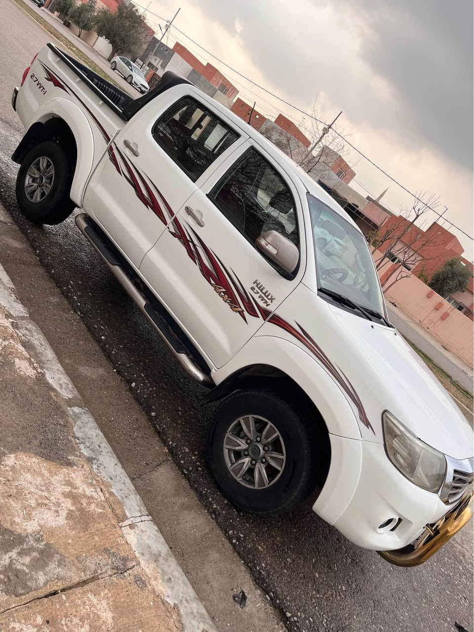 سلام عليكم 
بيع + مراوس برقم شمالي 
تويوتا هايلوكس عالي موديل 2014 
گير توماتيك فور ويل 
بدون صبغ شرط بس بيها مكانات تعديل ما مبين 
رقم سنويه فحص هزه كلشي جديد ثاني يوم تحويل 
سياره جديده محرك مفتوح شرط لا صرف لا نفخ لا صوت 
سعر 208 بيها مجال بسيط
مكان اربيل شارع ١٠٠ داخل معارض 

رقم موبايل *********** أربيل, العراق
