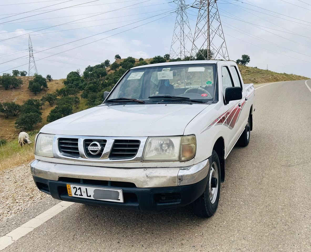 نیسان پیکاب 2002 z سەیارەکە ڕەقمەی تازەیە تا 2030  بە ناوی خۆمانەوەیە مەرجی تازەیە   ، تەنها بۆنیدی بۆیاخە ، تایەی تازەیە و بێ تەقەو ڕەقەیە کامل سێرڤسی بۆ کراوە ڕۆن پاتری ئەکسل و هەمووی تازەیە و مەکینەو  گێڕ بەشەرت 
بۆ نرخی پەیەوەندی بە ساحێبیەوە بکەن 
*********** السليمانية, العراق

