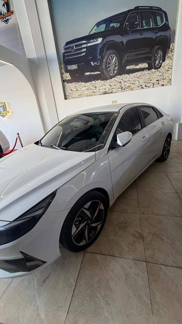 افانتي 2023 محرك 1.6 دبل نوزل
داخل ابيض شاشة متصله حساسات امامي وخلفي ورادار فول مواصفات عدا فتحت سقف حادثها جانبي جهة السائق
للاستفسار 
‭***********‬
***********
