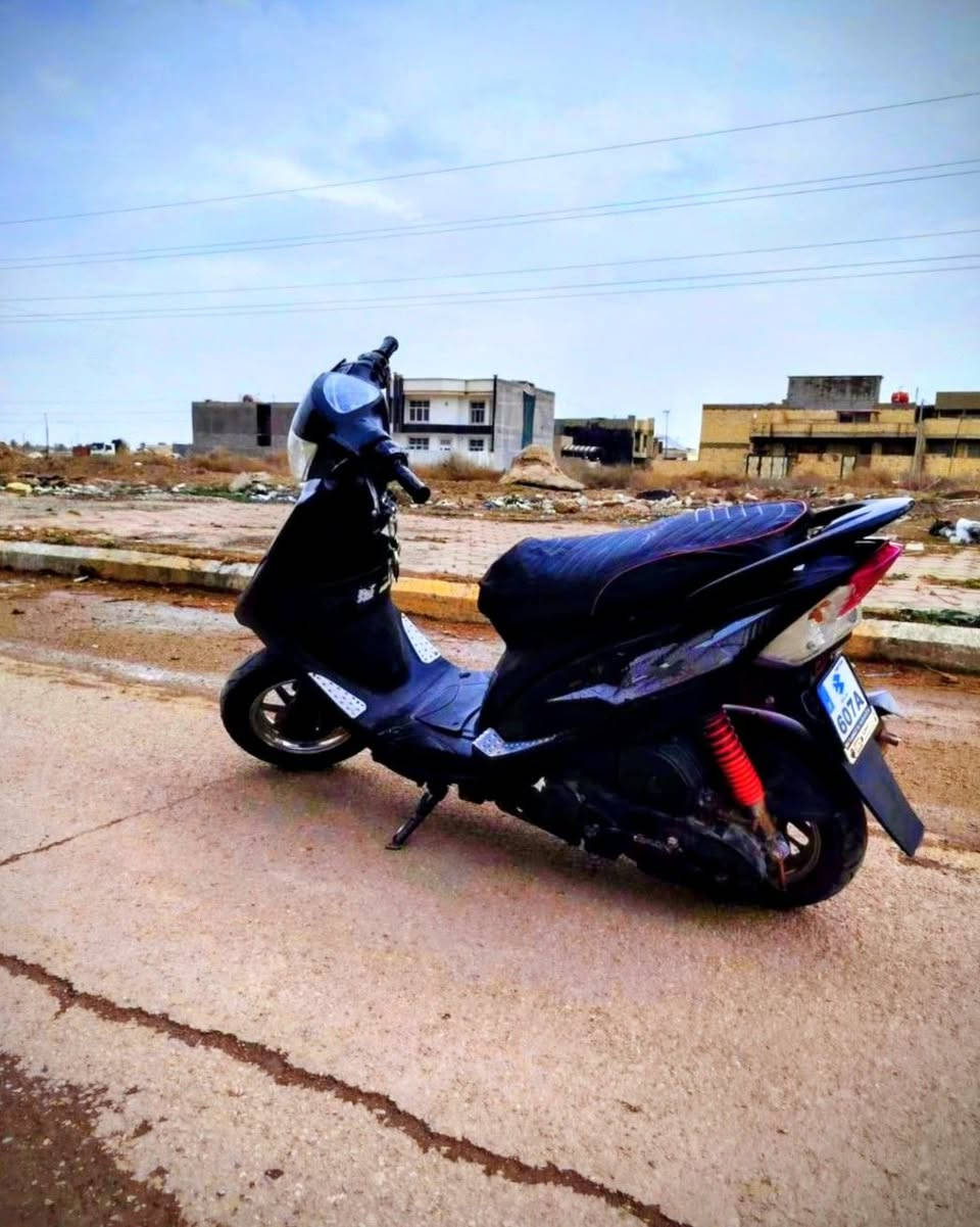 دراجه ماكس عدله للبيع بوشه 49 بلادي سرعته 120 السعر 600 مكاني المحموديه للتواصل ع هذه الرقم *********** واتساب.
