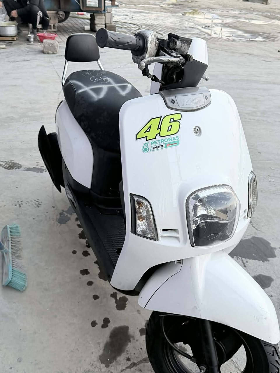 البيع تفصال تصال *********** ال دراجه مو لي مكلف بنشر ماعرف شنو تفصال
