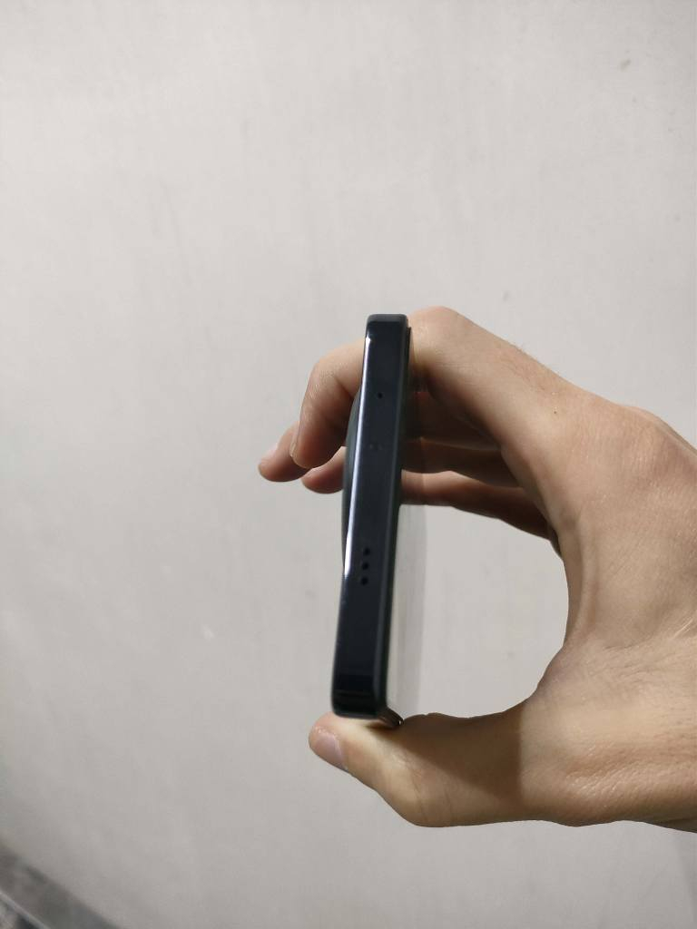 Tecno Camon 30 Pro 5G
 فرۆشتن و گۆرینەوە
                                       نرخ  245 هەزار
 زۆر پاک و بێشوخت 
کامل ئەشیا 
 قەبارەی ڕوونما : "6.78
جۆری ڕوونما : AMOLED
نوێبوونەوەی ڕوونما : 144Hz
ڕام : 12GB+12
بیرگە : 256GB
چارەسەرکەر : Dimensity 8200 Ultimate
pubg:90_120  fps
 کامێرای سەرەکی : 50MP.  ڤیدیۆ  4k .60fps
 کامێرای سێڵفی : 50MP. ڤیدیۆ 4k.  60fps
 پاتری : 5000mAh
 توانای بارگاویبوونەوە :70 وات

*********** دخان, السليمانية
