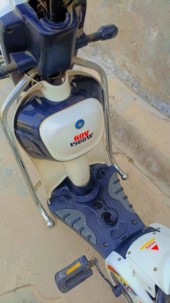 🔴 للبيع دراجة كهربائية
60V – 1500W

🚀 السرعة توصل 75

🔋 بطارية قوية

🧺 سلة أمامية + مرايات

🛠️ نظيفة وجاهزة بدون صرف

💰 السعر: 425 ألف قابل للتفاوض المعقول

📍 الموقع: حي الحر شارع المركز 

📞 الاتصال خاص /‏‪***********‬‏

الي يريد خل يعلق وأدخله خاص
