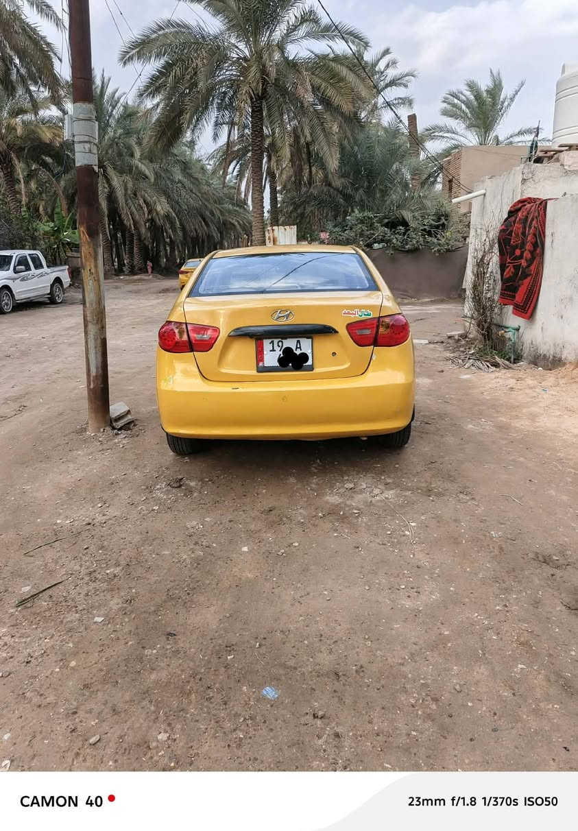 السلام عليكم  النتره 2007مقدس خليجي
بيها ضربه بصفحه السايق 
مكينه2000
كير محرك حداديه خير من الله 
رقم كربلاء انكليزي بسمي
 تحويل ثاني يوم 
مكان السياره  بابل 
السعر 85وبيها مجال 
الرقم ***********
