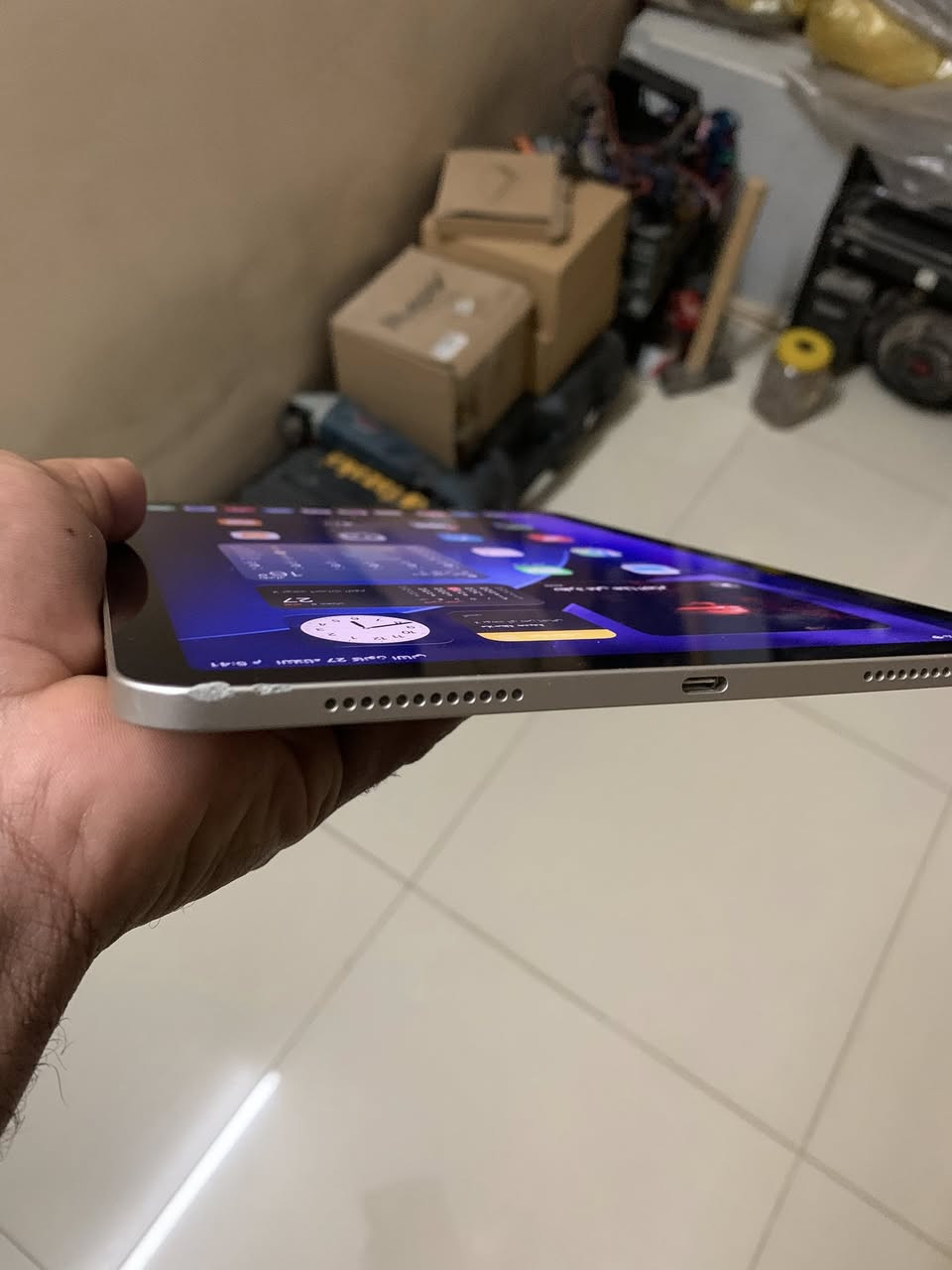 السلام عليكم ايباد آير 6 .M2 ذاكره 128 بطاريه 95 نضيف جدا عدا طخه بسيطه جداً …السعر 550 مجال بسيط جداً

بغداد الدوره *********** واتس
