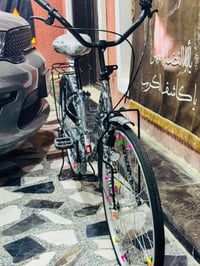 بناتي للبيع حجم(26) لون (جيشي) موديل (2025) كله شغال مابي اي نقص  تاير...