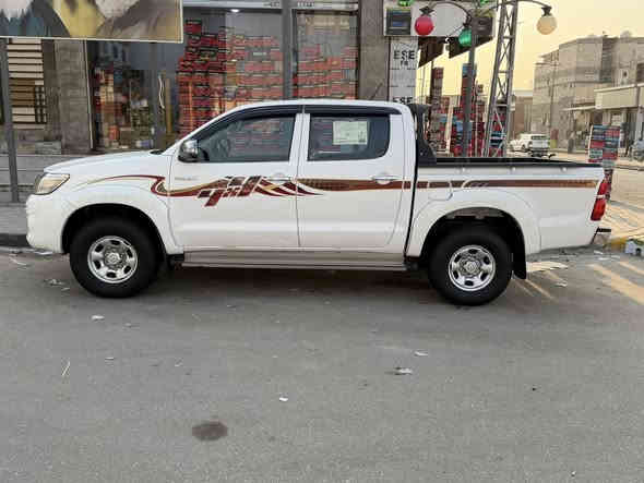 فور ويل كاز كير عادي  2013 بصره بسمي رقم جديد  سياره مكفوله بية بارد قليل  سعر 180 وبية مجال بصيط بصره قرب جامع الكواز ***********
