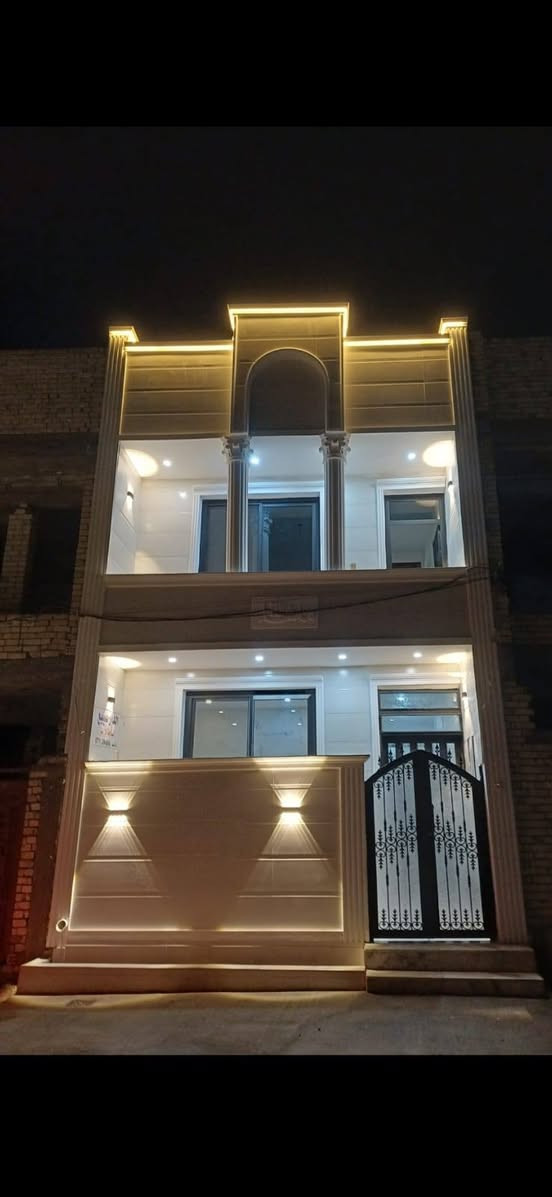 بيت للبيع مساحه 65م شارع سليم 
بناء حديث طابقين قرب اسواق ابو زهراء 
السعر 118
للاستفسار مكتب منير درويش للعقار 
موبايل واتساب ماسنجر 
***********
