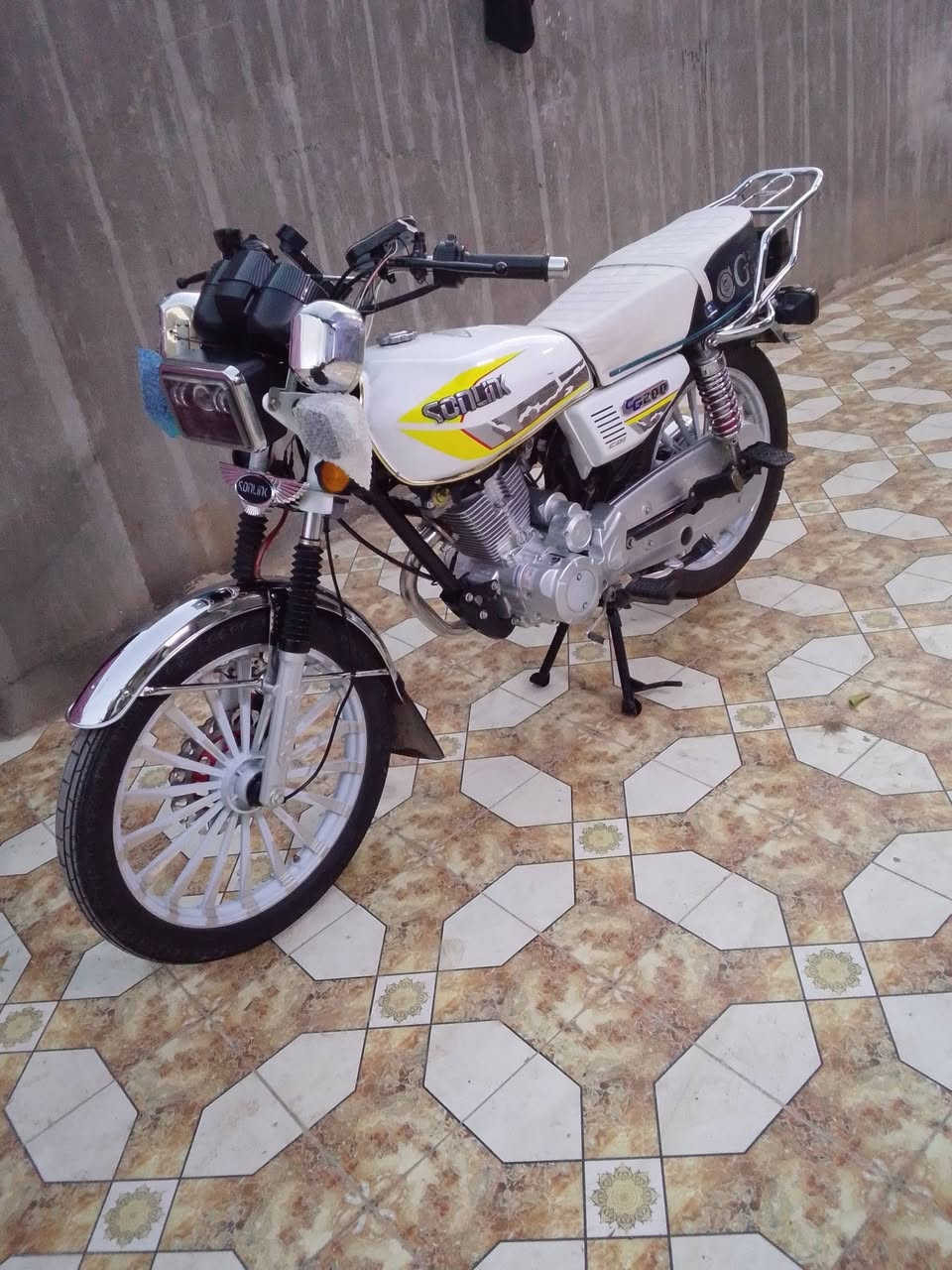 سلام عليكم سيفان 25 كفالة عامة 1على 1
السعر 775 وبيهة مجال حك جيتك 

دراجة زيرو مماشية قليل 

للستفسار اتصل عل رقم 

***********

مكاني ديالى الخالص هبهب
