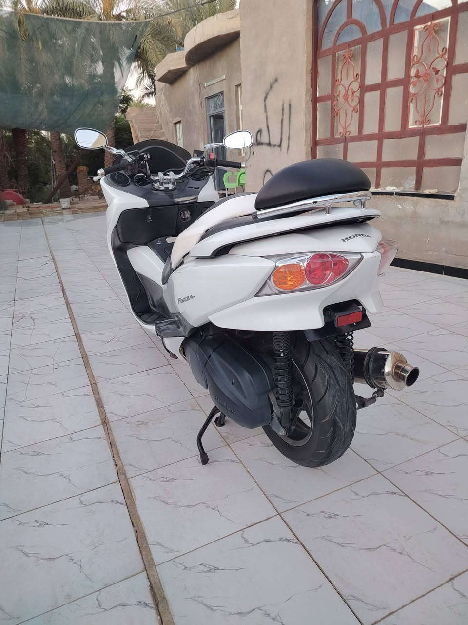 #تـــحفــه_فــنـيـه #رمبه_وكاله
ياالله فورزه MF صفر 10 S7 جديده لوك   نظافة 💯بل 💯  لون مميز ابيض صدفي   فول المواصفات 

7 كير 4 تحويلات +S7  

مسجل راديو 📻 بلاد ويه السكليتر 

نظام سبورت +اوتمواتيك  

تحكم ستيرن +اوكس موبايل 📱   

منظومه زنون بلاد 

لايت عدسه ثلث لوان زنون +ابيض+ازرك +احمر +اخضر 

اكزوز نيكل بلاد رياضي 

تجود سبايدر رياضي بلاد 

سايد بريك +كلوب جنطه 

ستاند حساس +عدة الشركه   

المسافه المقطوعه 47 الف حقيقي

السعر 🔥🔥17$ وبيها مجال  

الدراجه بحاله الوكاله بعدهه الجناي يتصل ويدلل مكان نجف مشخاب ناحية القادسية رقم 📱 ***********
