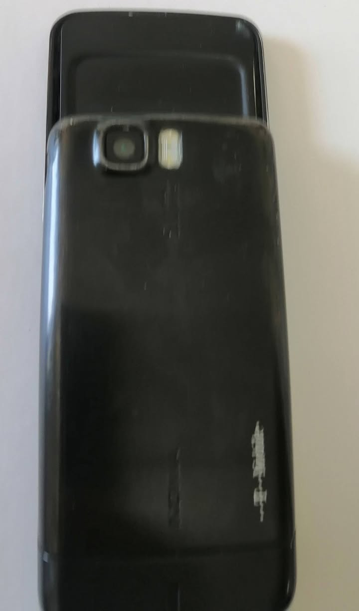 السلام عليكم
نوكيا ٦٦٠٠ سلايد باله اصلي غير معرب


**إذا كنت صاحب هذا الإعلان وتريد حذفه لأي سبب، رجاءا أرسل رسالة إلى الدعم الفني**