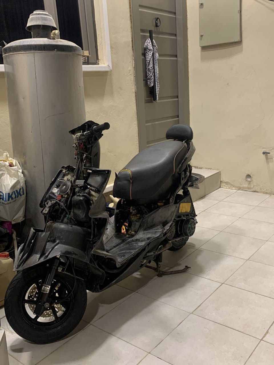 السلام عليكم ثعلبgtrدراجه حلوه وقويه كلش مكينه جبيره ممعلوم شكد بوشتها كلچات DYامامي خلفي مطابق جويتر رياضي38 جوين شوته رياضي صدر Dyفج فرندو وصالنصه صچميه ام الحساس اصليه كشن4اصلي قباغة كور ذهبي سلف جبير يشغل ستينات دراجه بيها غراض هواي ومكينه مال مزامط دراجه حالياً طافيه نقصها نوزل وكويل نار فقط دراجه كهربائيات كلها شغاله ميكاكنيك يخبل دراجه ناعمه مراوس بعدله ناشفه او بيع الاتصال ***********رجائاً اقرا المنشور كامل يله تتصل ممتواجد خاص مكاني بعقوبه الوثبه
