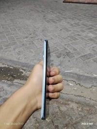 هاتف هونر x9c السعر 300الف وبيه مجال الذاكره 256العشوائيه 8شخط ما بيه ...